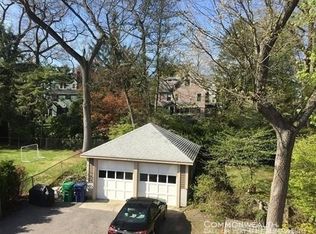 15 Hillside Rd #2SM, Newton Highlands, MA 02461