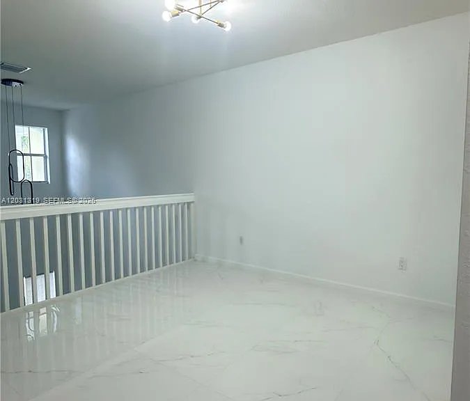10737 NW 76th Ln — Photo 17