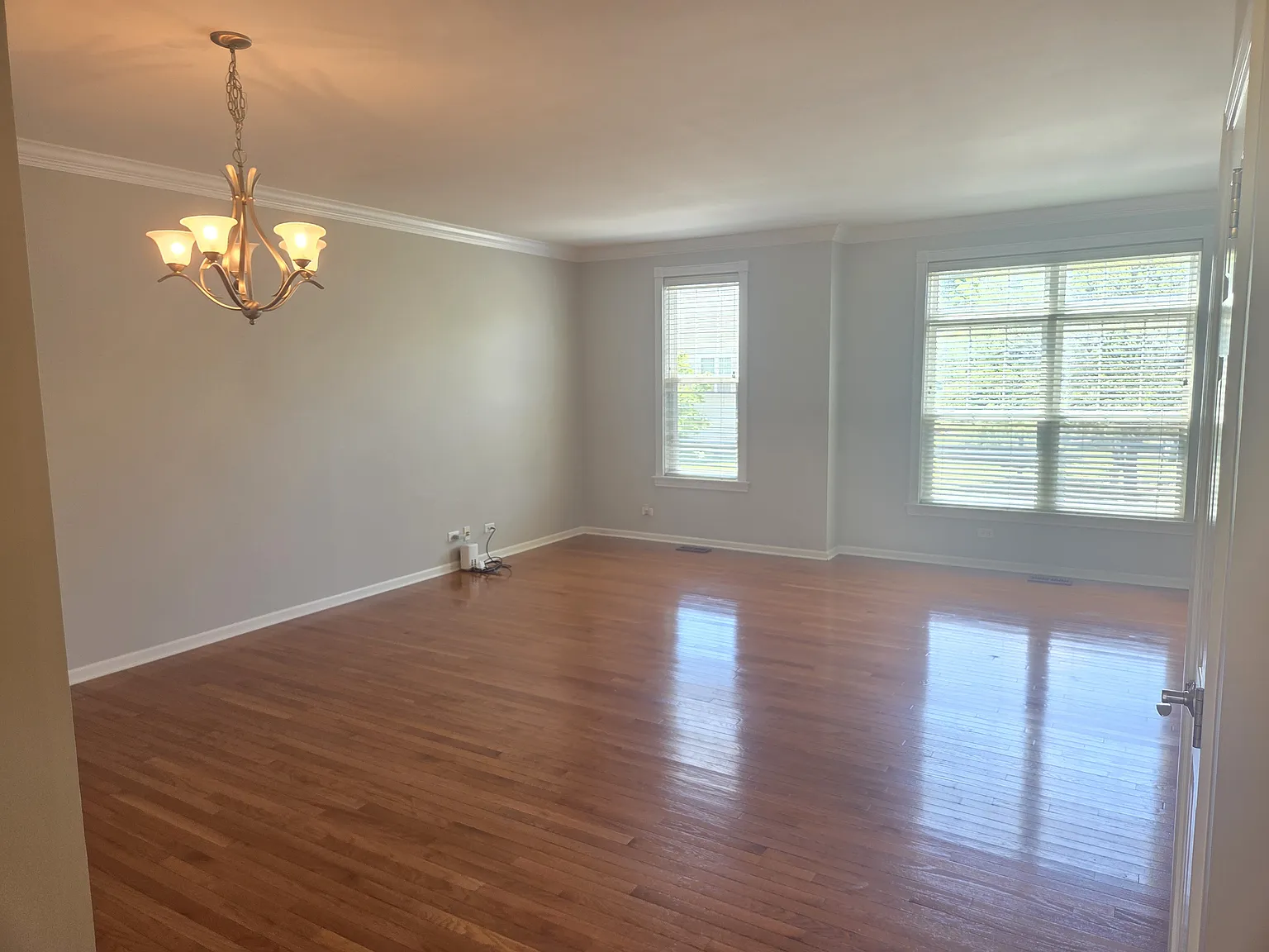 3 bed, 2.5 bath, 1776 sqft, $2,800 — Photo 3