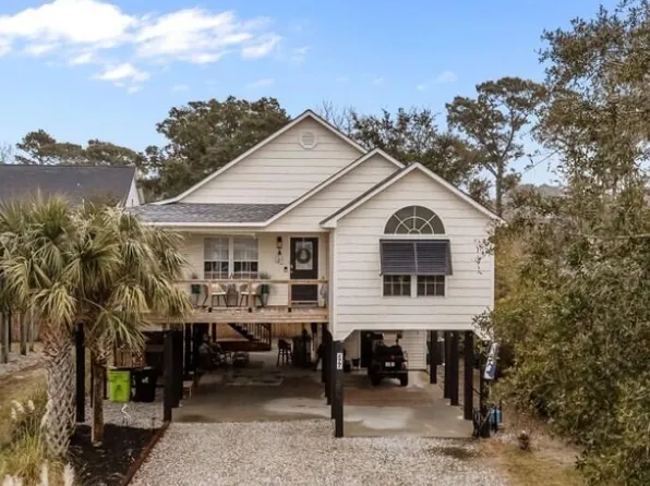 244 NE 63rd Street, Oak Island, NC 28465