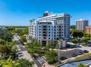 701 Valencia Ave #402, Coral Gables, FL 33134