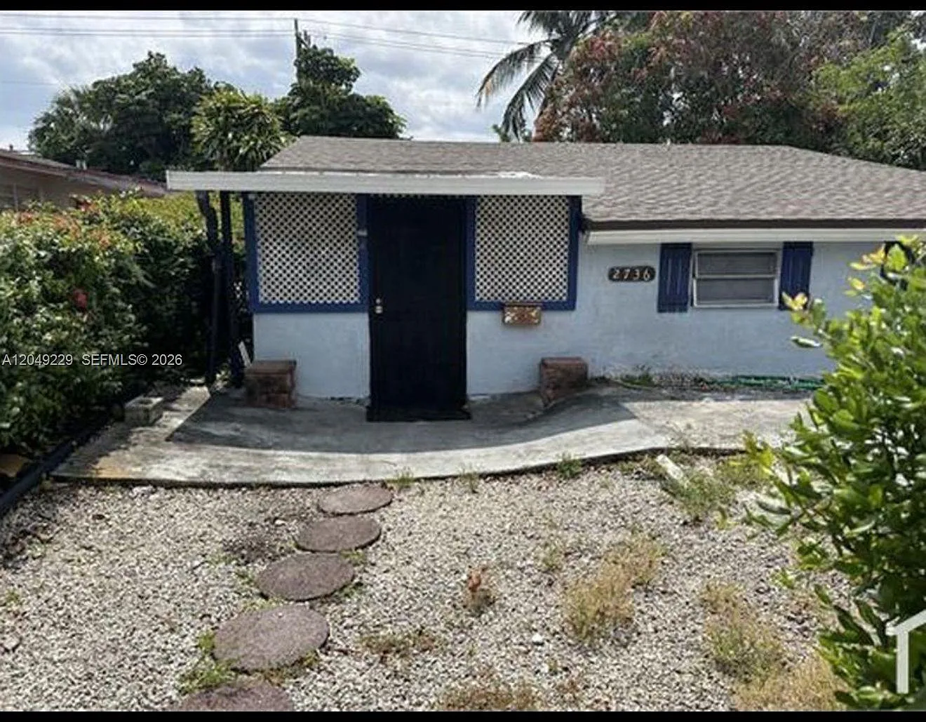 2 bed, 1.0 bath, 1061 sqft, $2,000 — Photo 2