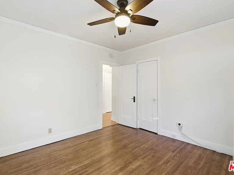 316 E Ellis Ave — Photo 20