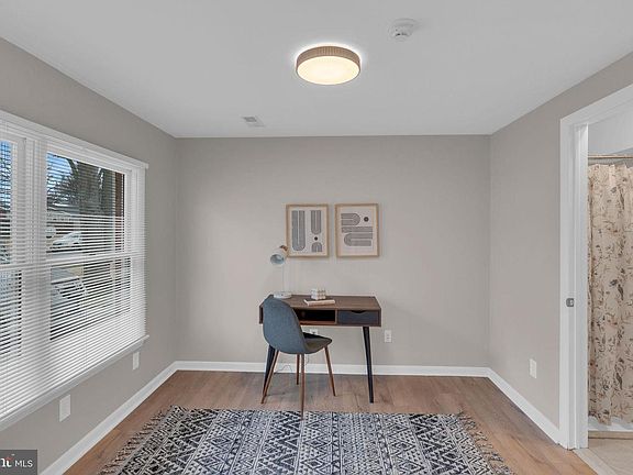 5th image of 122 Leeds Rd