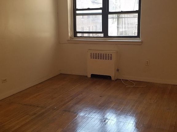 4th image of 2510 31st Ave #3C