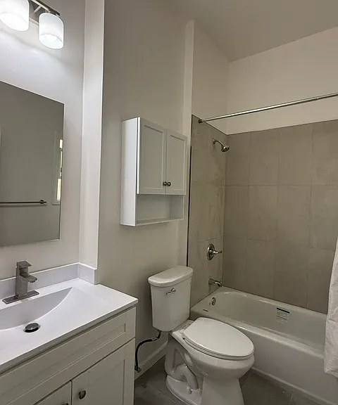 1034 Clement St — Photo 7