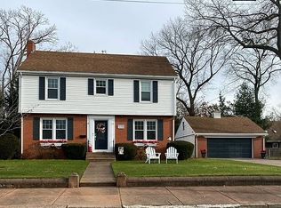 130 Tobie Ave, Pawtucket, RI 02861