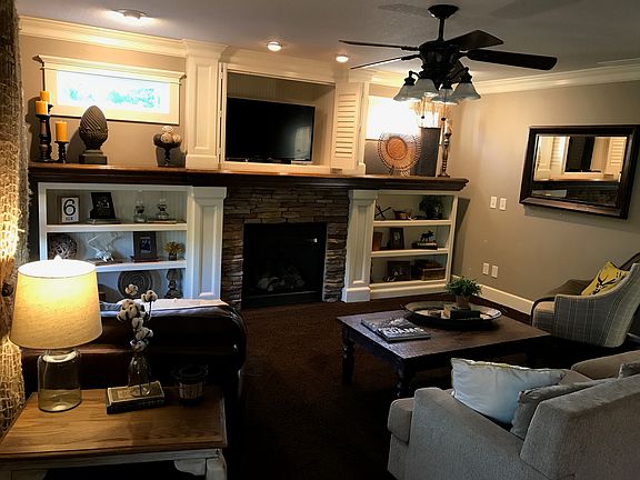 3rd image of 320 Creekwood Dr