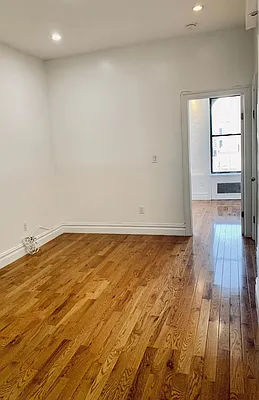 Rented by Platinum Properties | media 12