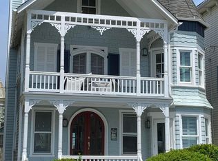 13 Heck Ave, Ocean Grove, NJ 07756