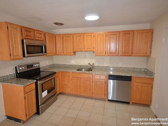 2nd image of 220-222 Babcock St #4B