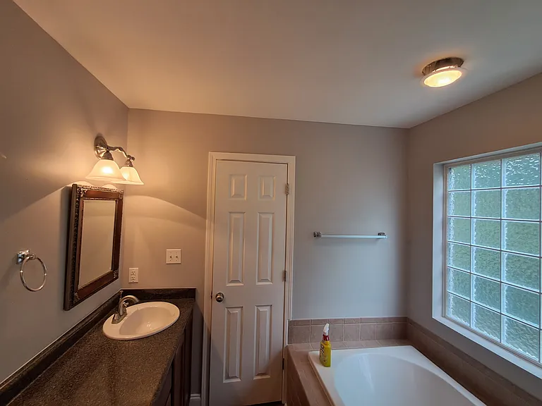 652 Chris Haven Dr — Photo 8