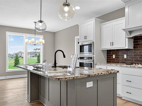 7th image of this home