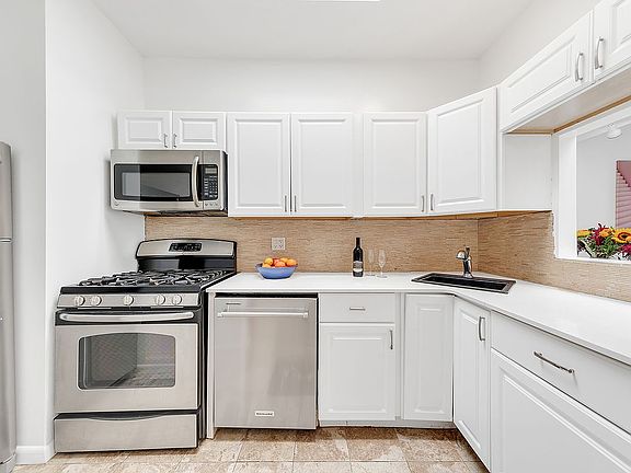 5th image of 190 Garfield Pl APT 5D