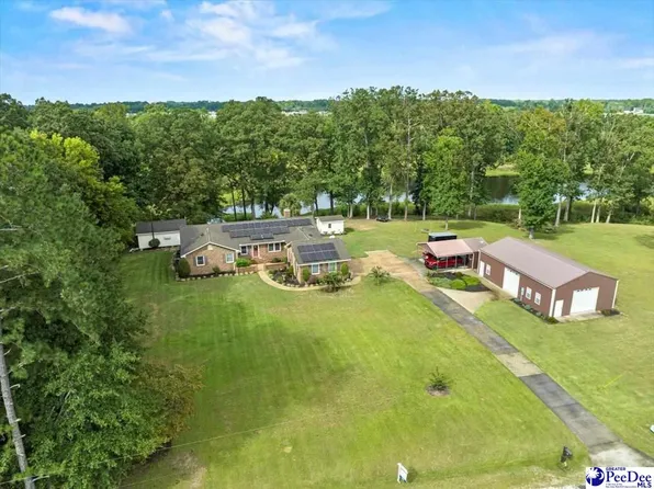 1452 Sunset Dr, Darlington, SC 29532