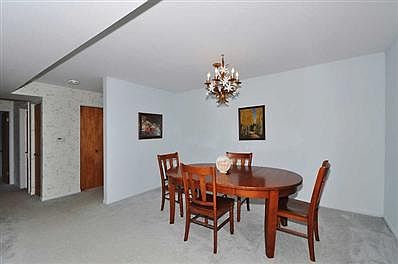 5th image of 1025 S Fernandez Ave