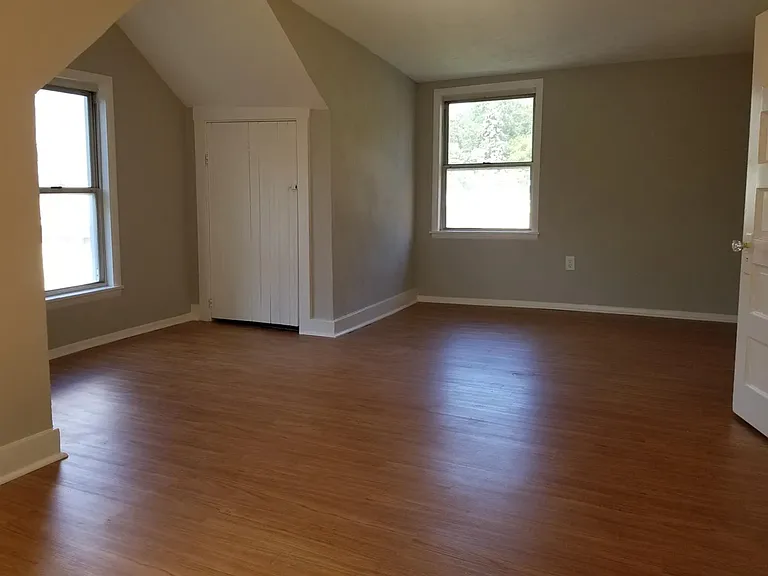 1336 Fallowfield Ave — Photo 12
