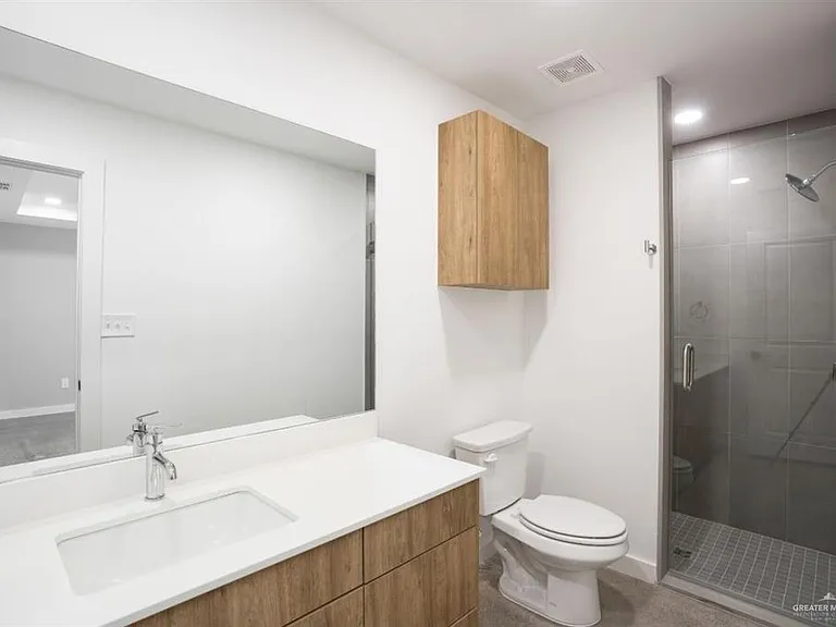 4013 Jenna Ln #D — Photo 8