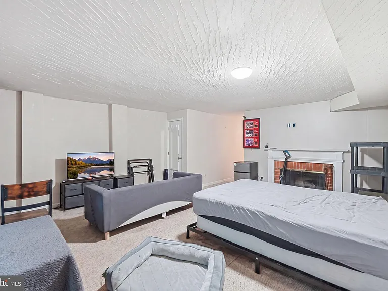 12109 Wedgeway Ct — Photo 24