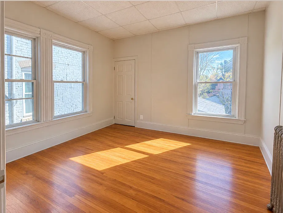 4 bed, $3,300 — Photo 3