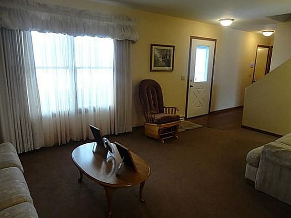 3rd image of 4255 Brogan Dr