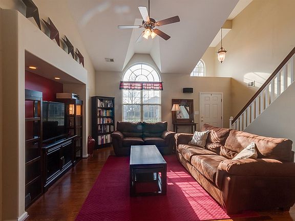 4th image of 3037 Prichard Dr