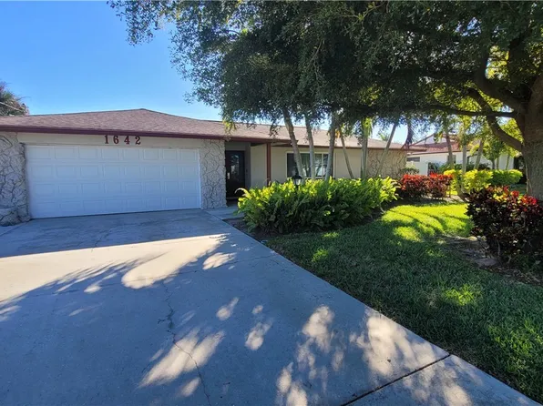 1642 SE 39th Ter, Cape Coral, FL 33904