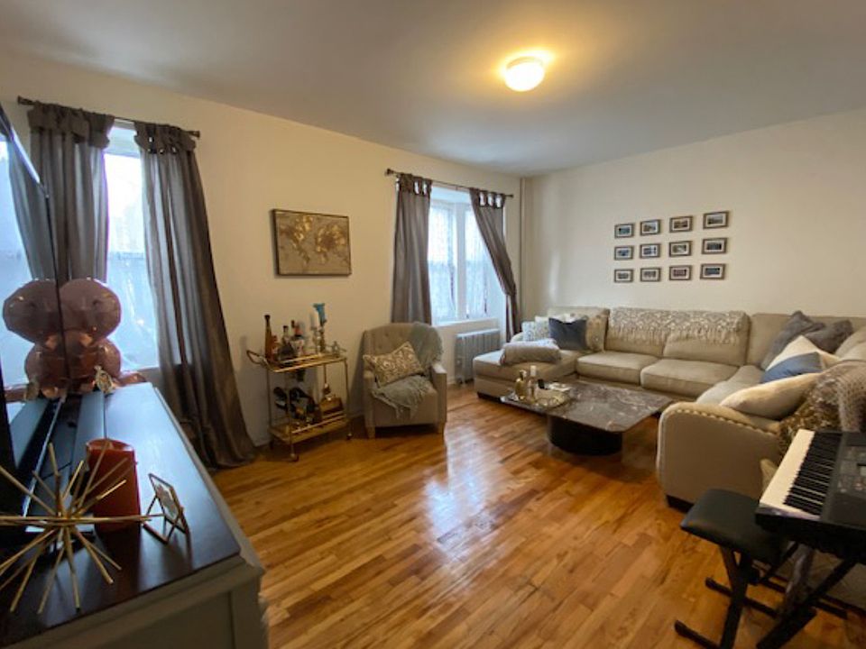 1st image of 203 W 103rd St APT 2G