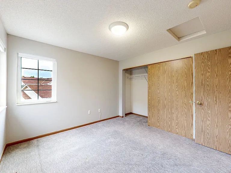 Cedar Pointe Townhomes — Photo 43