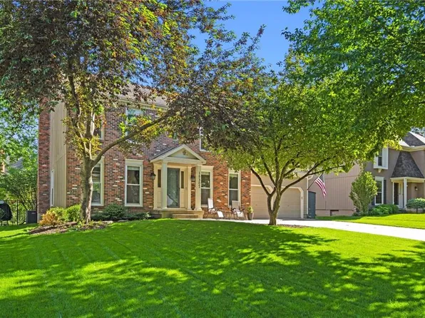 15307 W 93rd St, Lenexa, KS 66219