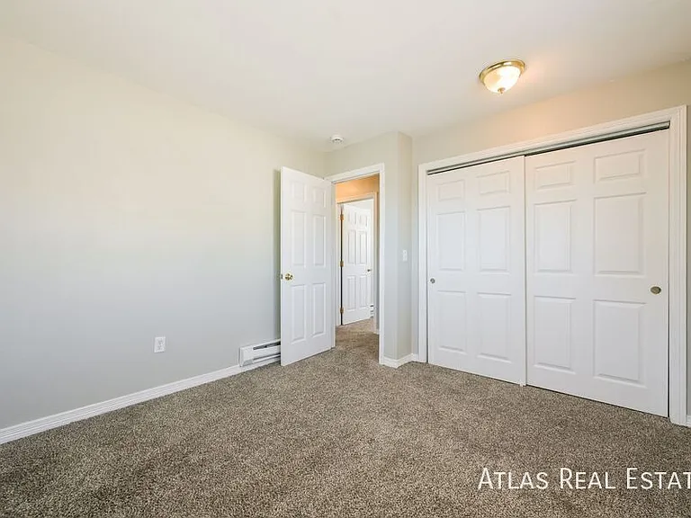 960 Bishop Ct #A — Photo 11