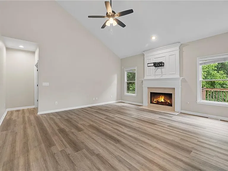 628 Vista Ter — Photo 11