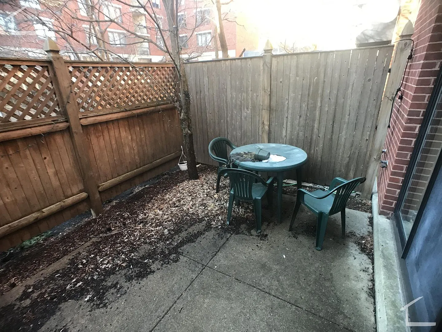 Charming 3 Bedroom-No Broker Fee — Photo 4