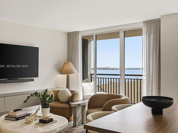 4th image of 540 Brickell Key Dr APT 823