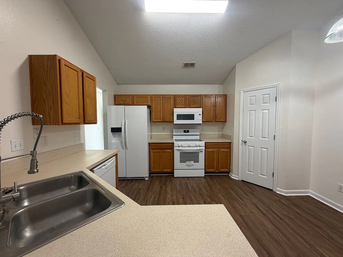 $1495 - Palm Coast - Fresh Everything — Photo 4