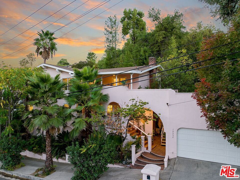 1st image of 19552 Rosita St