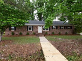 672 Charlie Williamson Rd, Whiteville, NC 28472