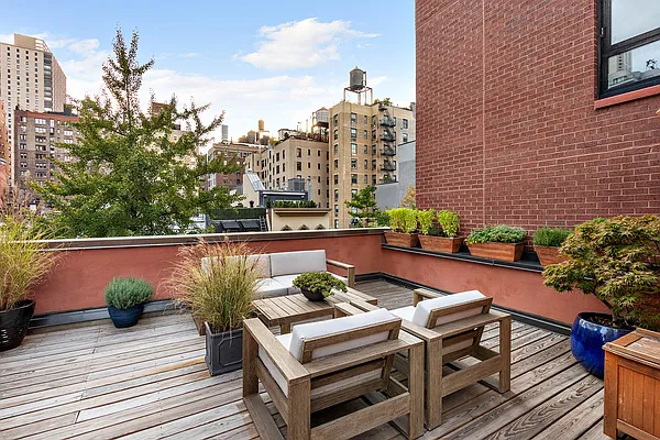 Sold by Brown Harris Stevens | media 26