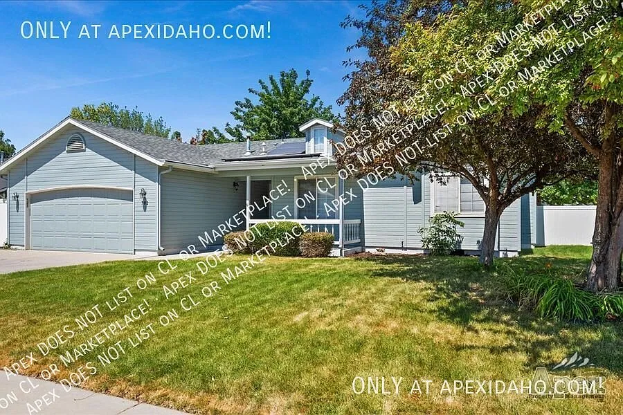 702 Driftwood Ln
