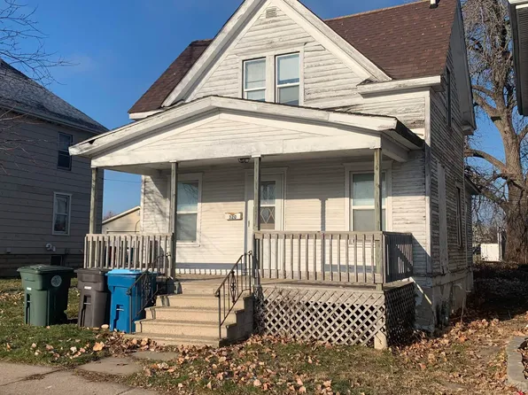 320 W 9th St, Waterloo, IA 50702