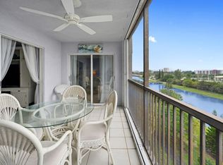 2202 S Cypress Bend Dr APT 807, Pompano Beach, FL 33069