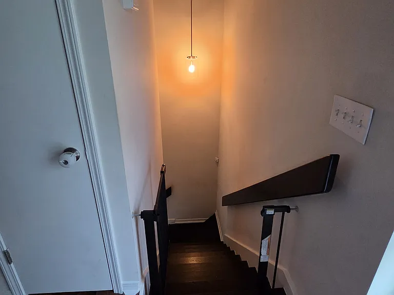 Stairwell upper half