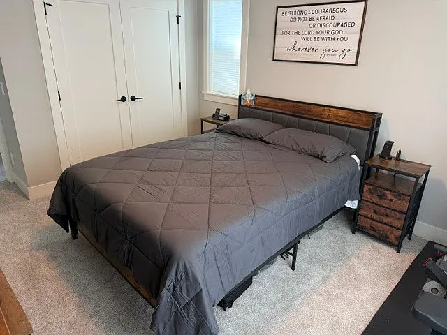 4 bed, 2388 sqft, $900 — Photo 2