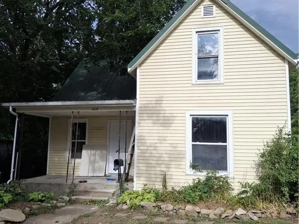 608 N Cedar St, Ottawa, KS 66067