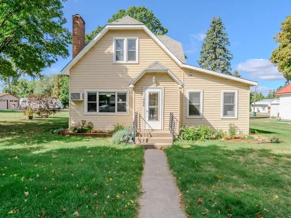 504 Degraff Ave, Swanville, MN 56382