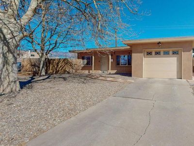 1724 Glorieta St NE, Albuquerque, NM, 87112