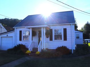 207 West St, Ripley, WV 25271