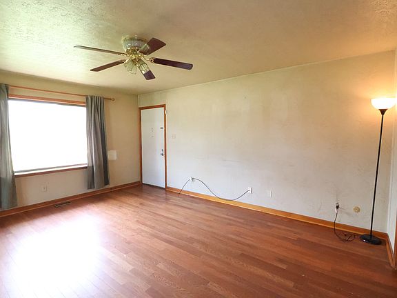 5th image of 4254 S Lynhurst Dr