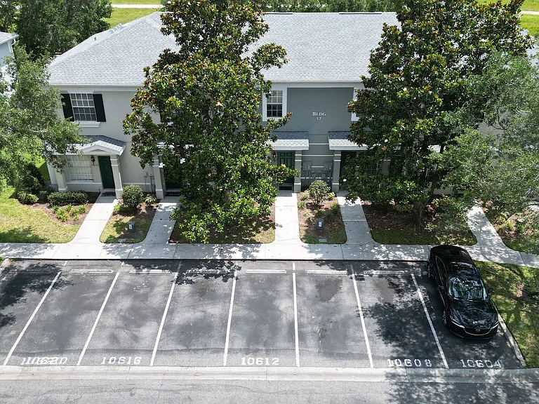 10612 Savannah Wood Dr — Photo 29