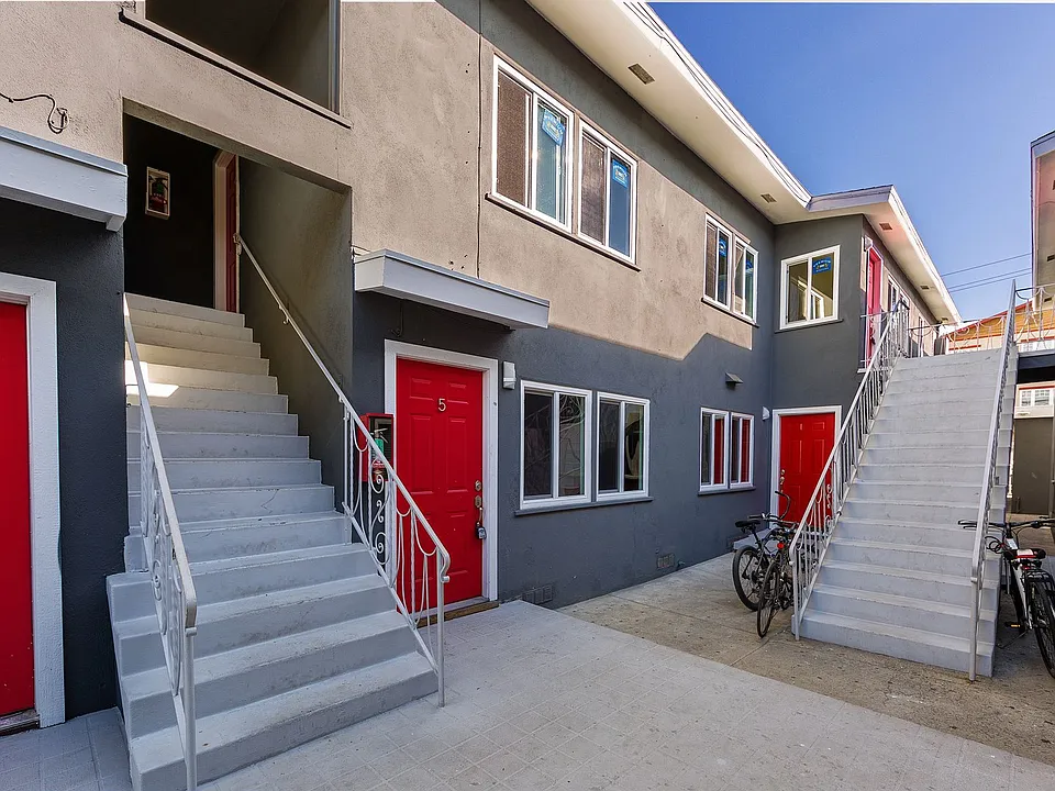1600-1602 Cedar Ave